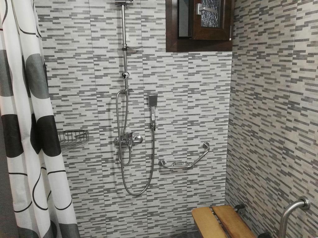 House Katerina Mediterranean Сарти Экстерьер фото