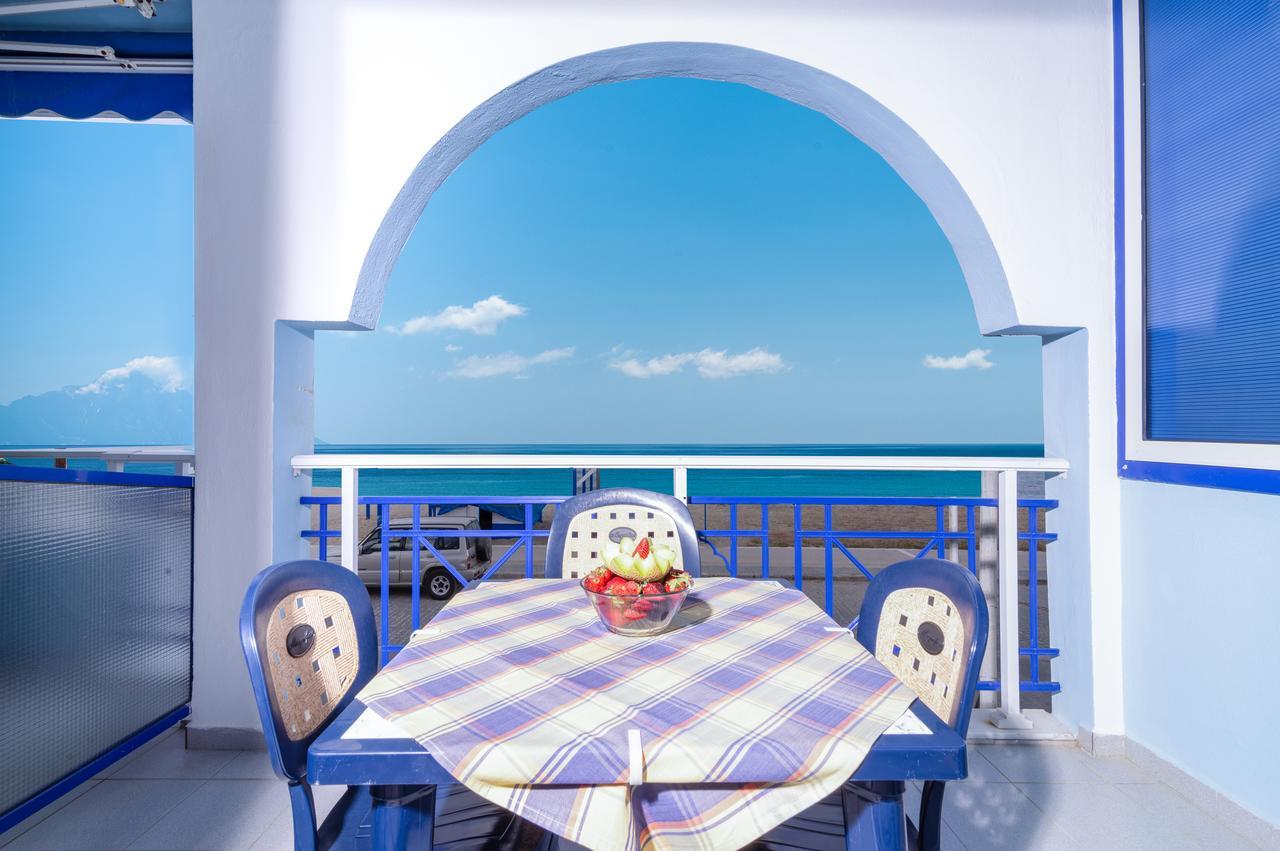 House Katerina Mediterranean Сарти Экстерьер фото